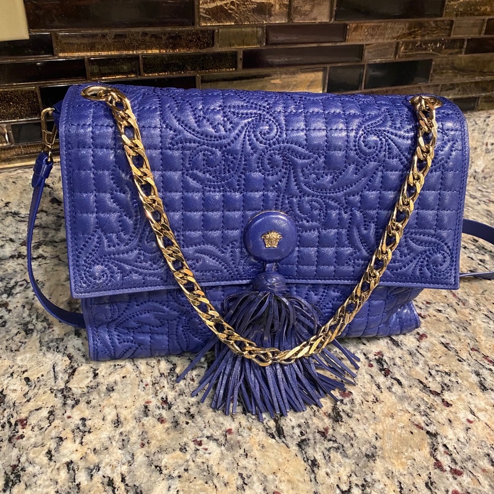 Authentic Versace Vanitas crossbody bag. Please check Picture 14 for the damage - Picture 5 of 16